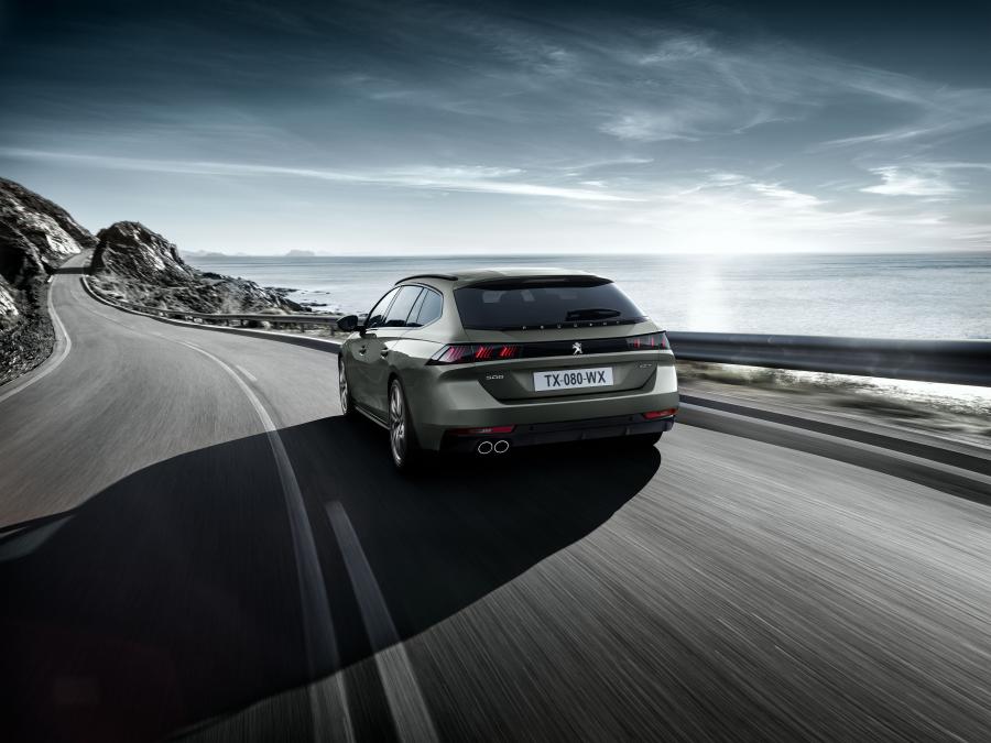  Peugeot 508 SW GT 2018 года  (WW) (фото 20 из 42)